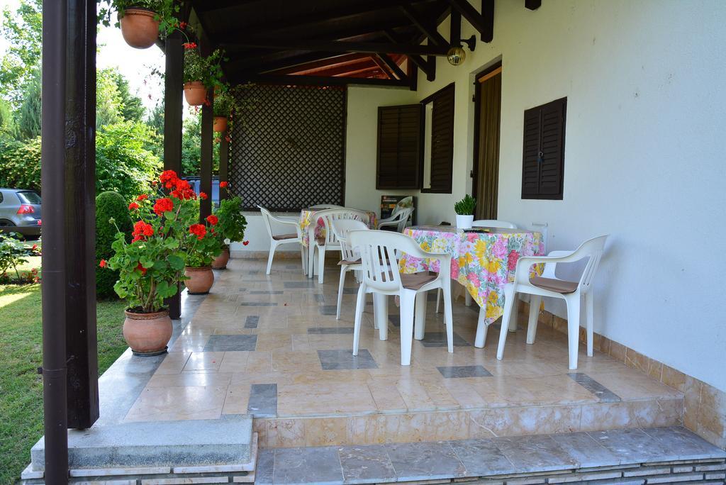Rozsa Nyaralohaz Villa Balatonboglar Ngoại thất bức ảnh