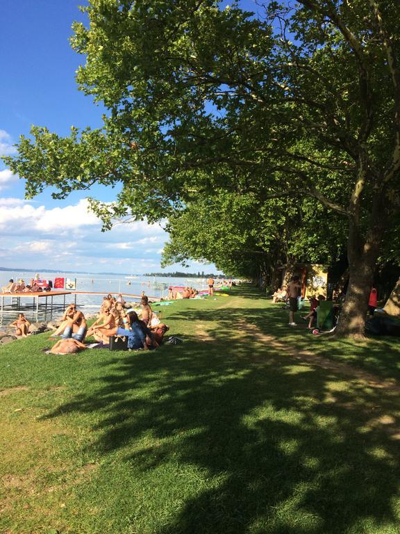 Rozsa Nyaralohaz Villa Balatonboglar Ngoại thất bức ảnh